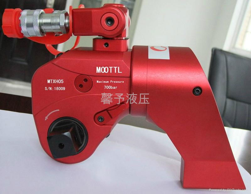 German MOOTTL hydraulic torque wrench