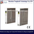 Low cost industrial arm drop turnstile with access control panel