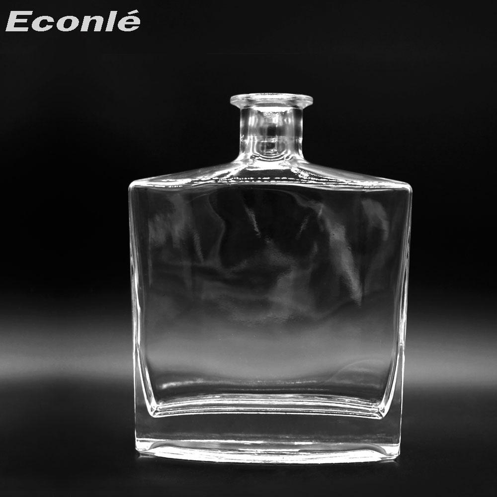 wholesale custom made square 700ml glass bottle 10 econle (China