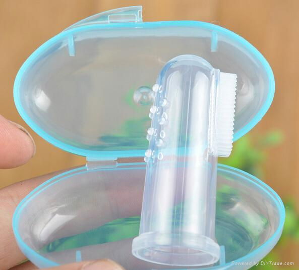 Transparent silicone finger brush for baby 4