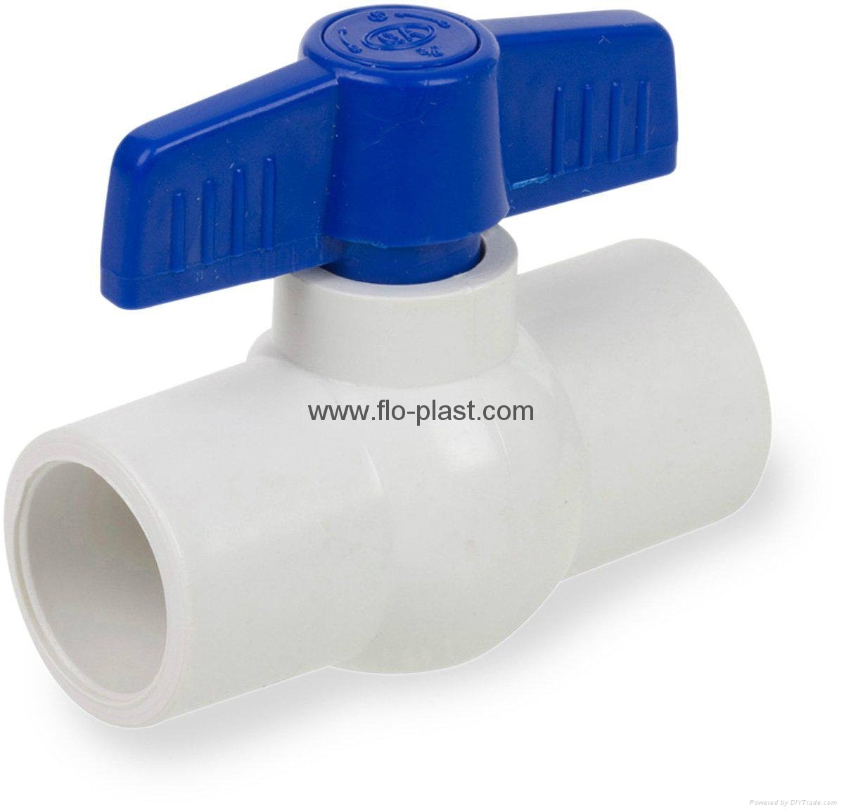 1/2 Inch PVC Ball Valve With NPT Thread Ends And Butterfly Handle For Water 5