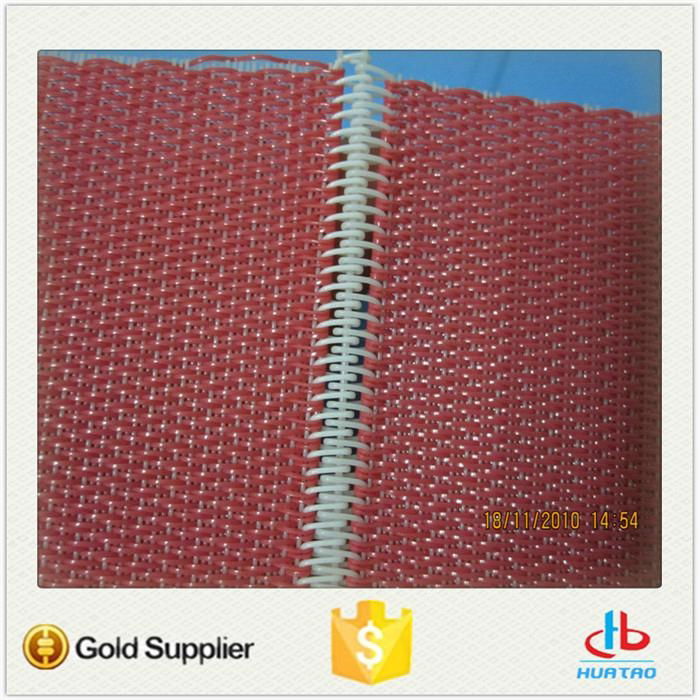 Woven dryer fabric with round monofilament polyester yarns 2