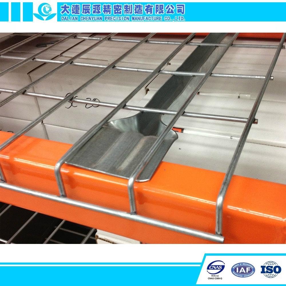 High Quality Welded Galvanized or PVC Coated Wire Mesh Decking 3