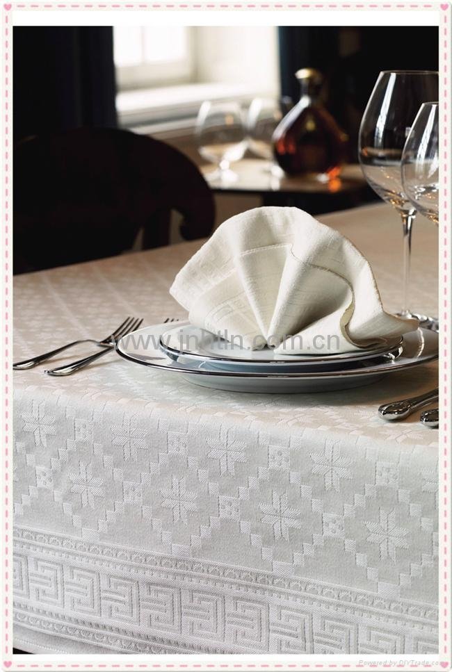 Custom design jacquard table cloth table cover