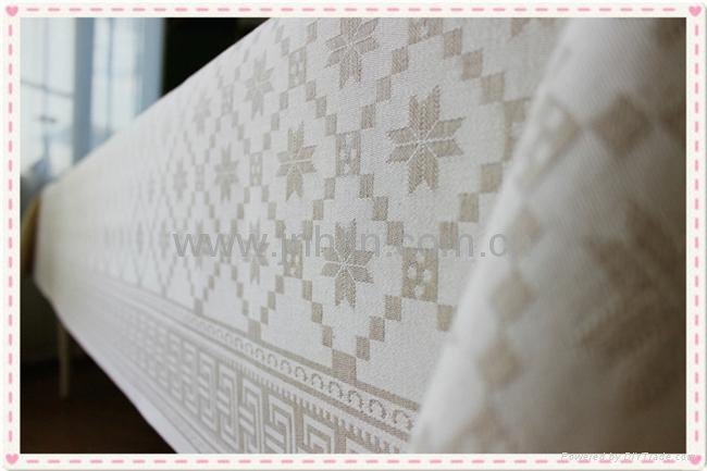Custom design jacquard table cloth table cover 3