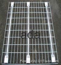 Wire mesh decking