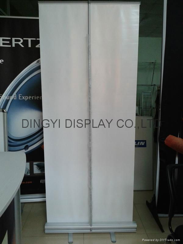 Pull up banner stand  4