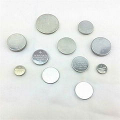 CR2016 button cell battery