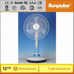 14 inch table rechargeable fan use solar or battery or Adapter