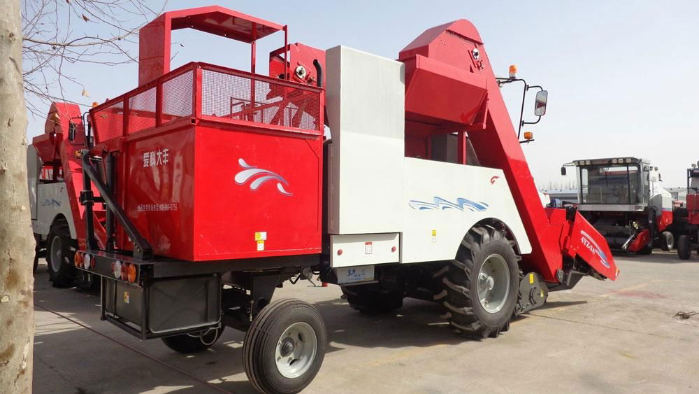 High Quality Agricultural Corn Combine Harvester 4