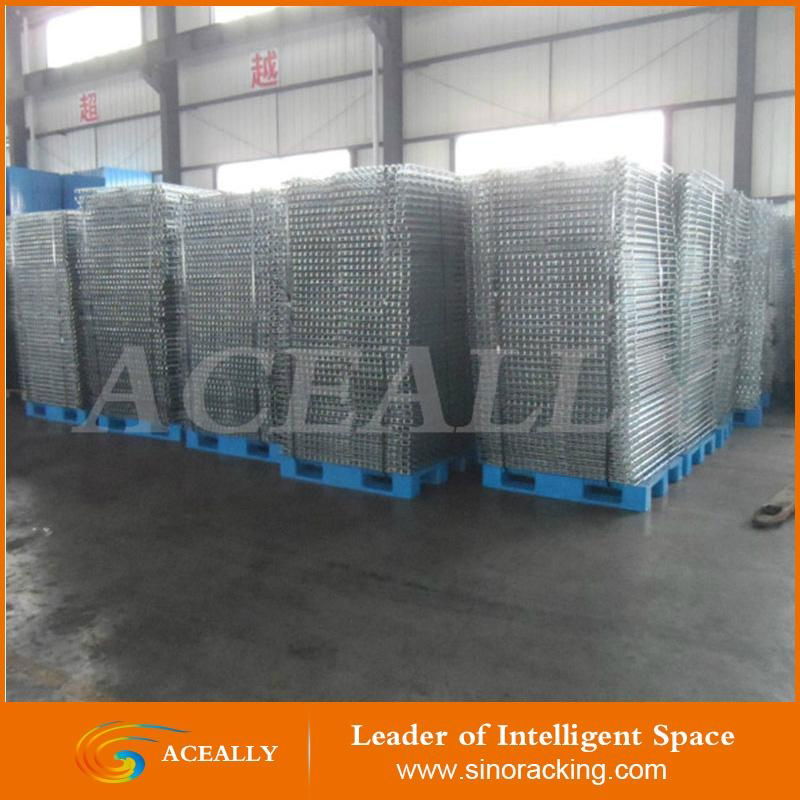 Stacking Warehouse Rack Steel Wire Decking With Flared Type 4