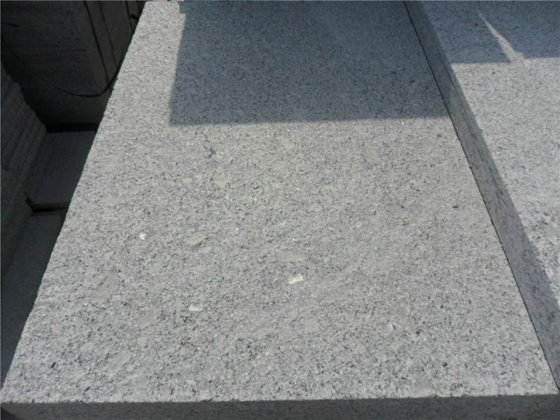 China  Polished G341 Grey Granite Floor Tiles 2
