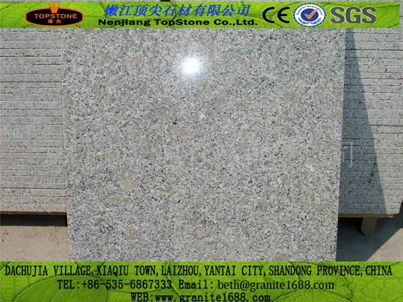 China  Polished G341 Grey Granite Floor Tiles 4