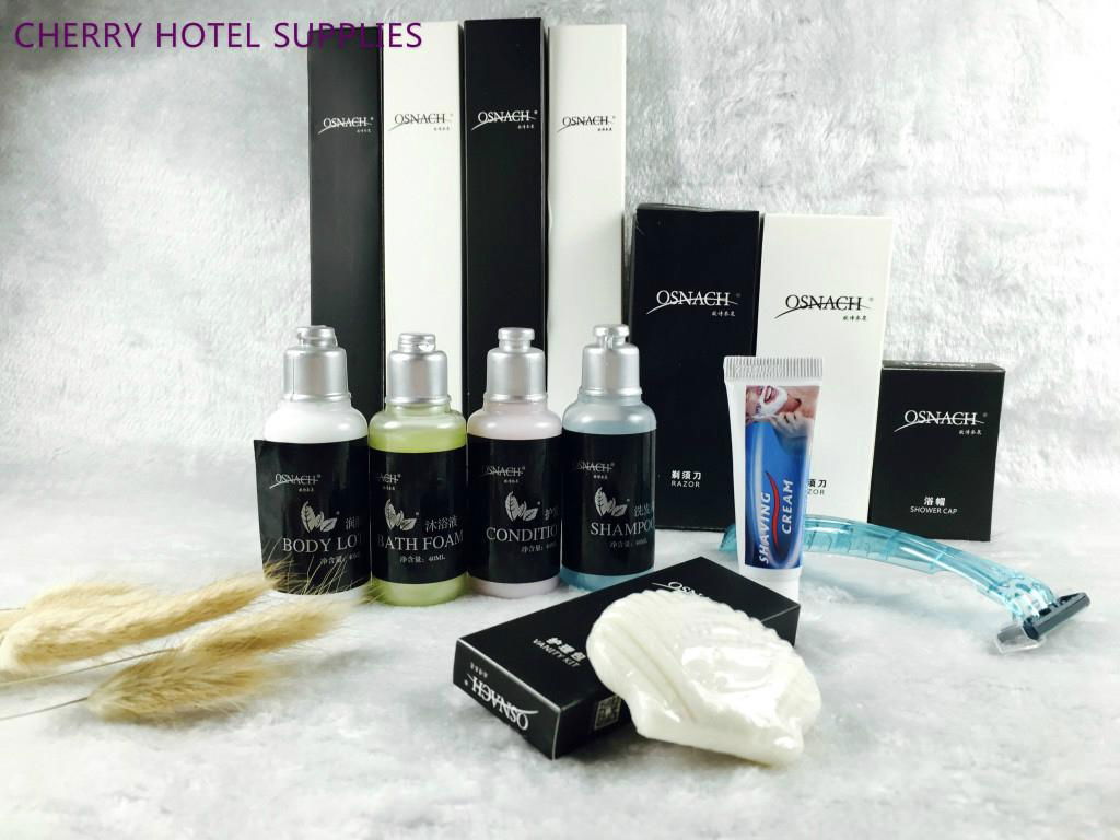 Guestroom hotel amenities set