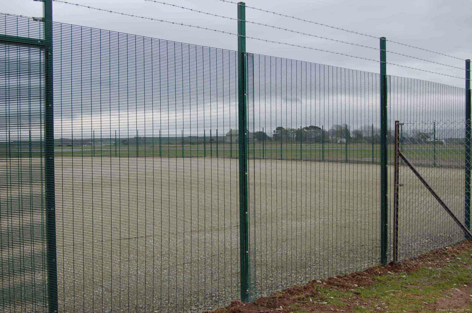 High Density 358 anti climb prison fence 2