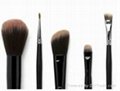 cosmetic brush 1