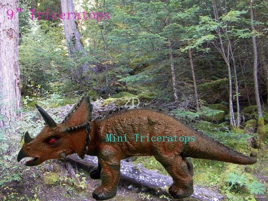 vinyl triceratops figure toy 2