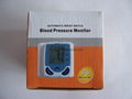 Home Digital Wrist Blood Pressure Monitor gauge tester heart beat meter with LCD 3