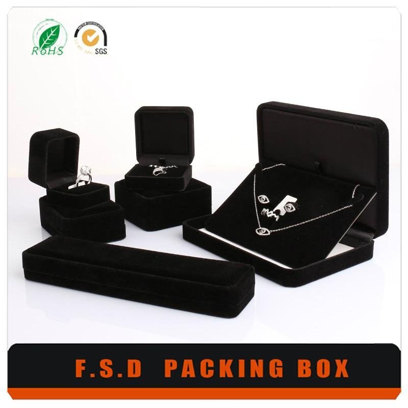  China Manufacturers Imported Wholesale Velvet Jewelry Box 1