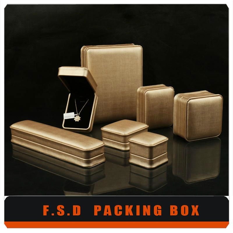 Luxury Plastic Leather Jewelry Box 2