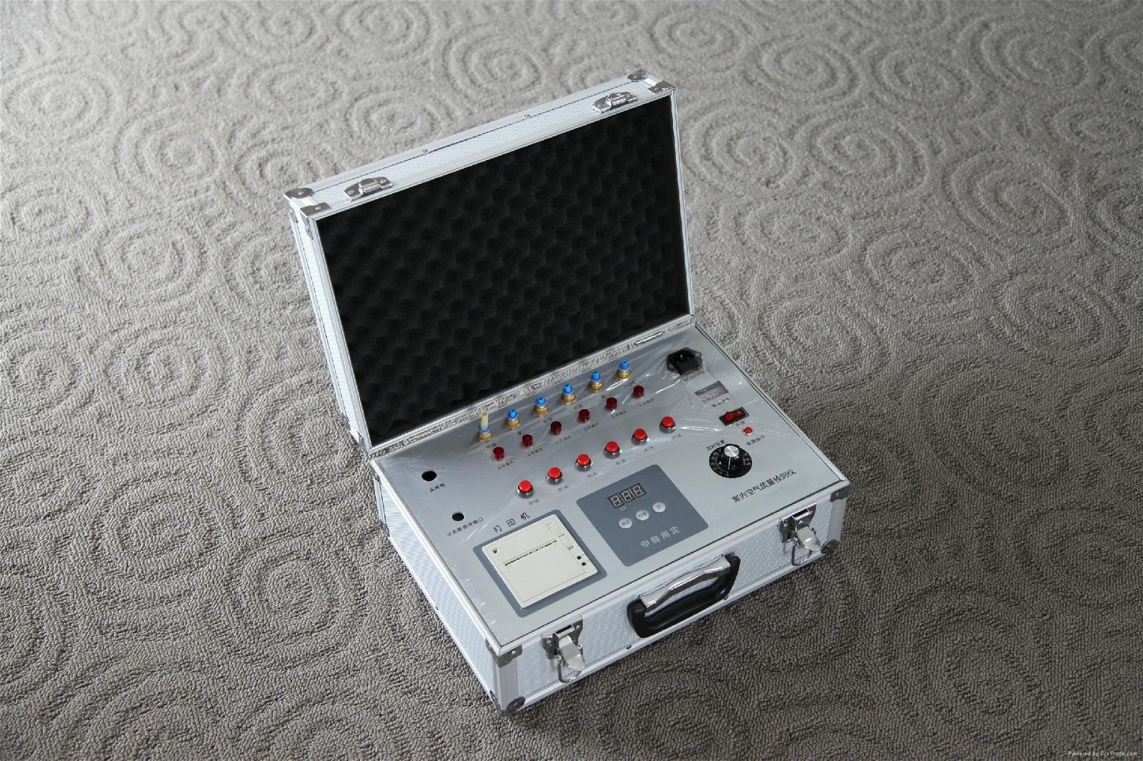 X1六合一室內空氣檢測儀甲醛質量測試儀 4