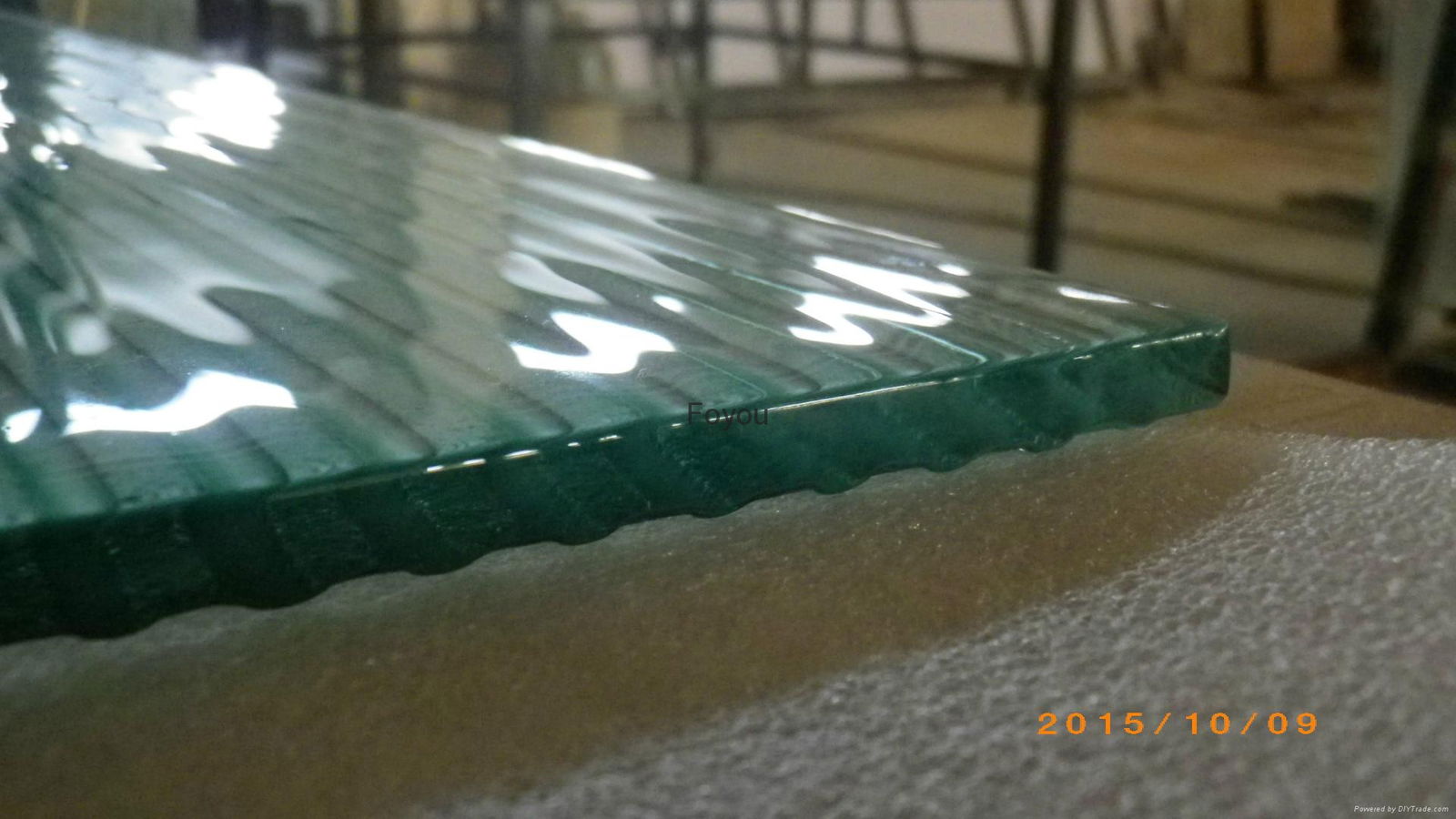 Cast tempered table glass 3