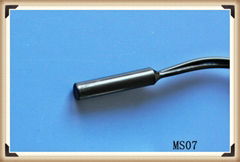 Cylindrical proximity sensor