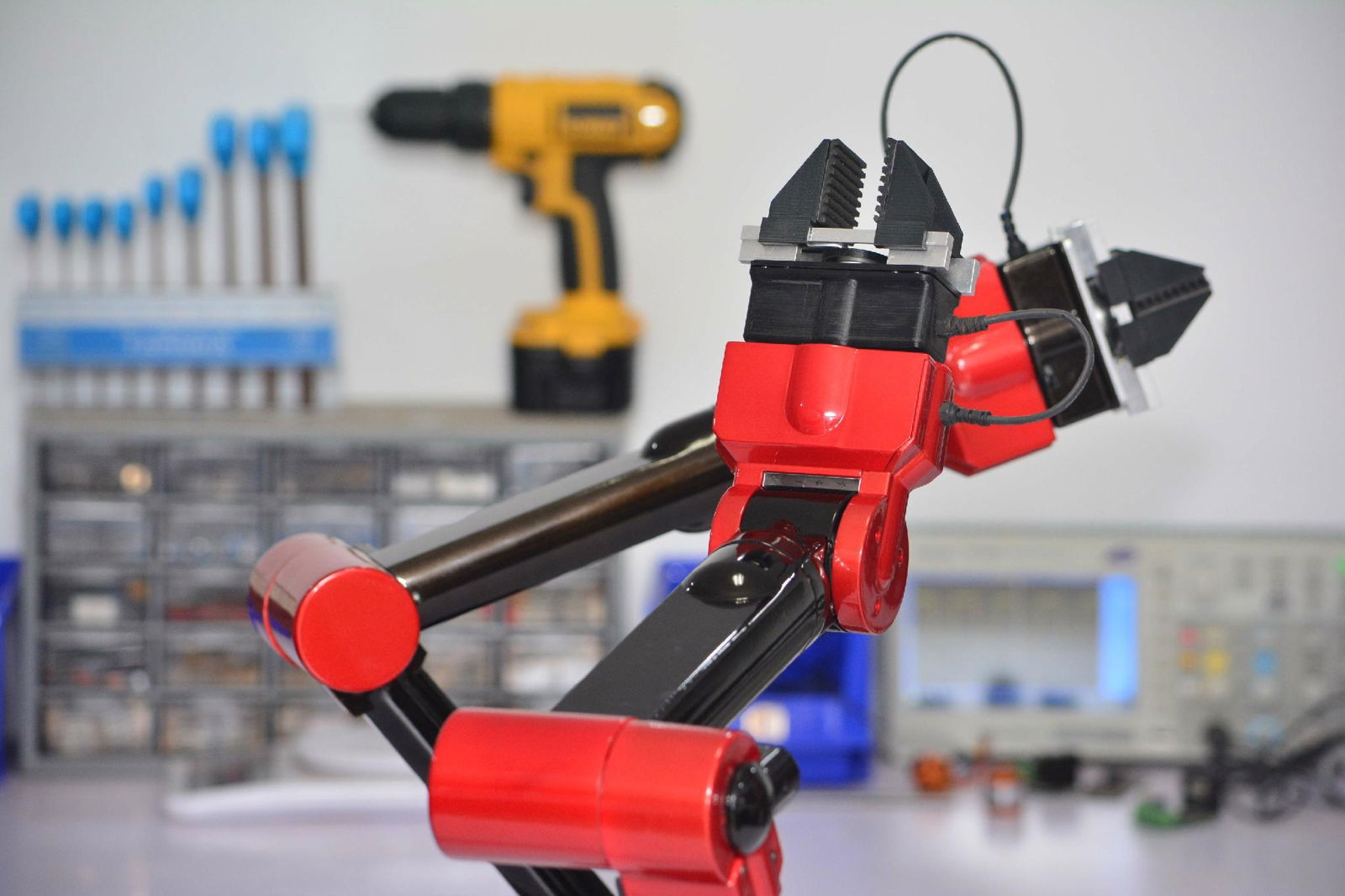 SR-6D-Hx Articulated Robot Arm 4