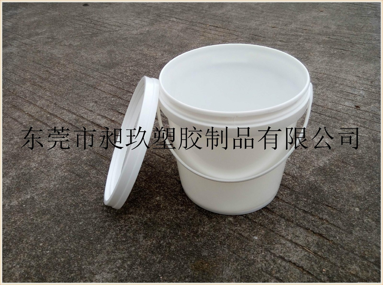 广东生产销售2L塑料桶涂料桶 3