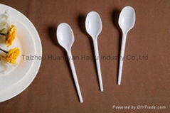 Disposable plastic spoon