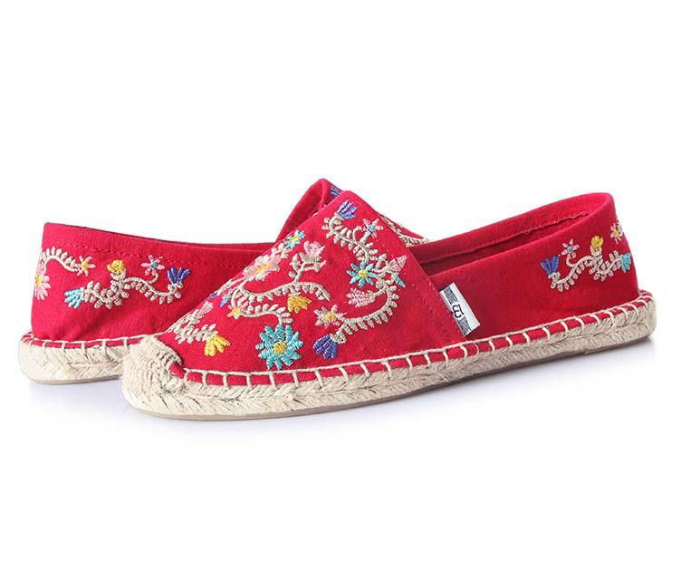 Hand embroidered folk style lazy canvas shoes 5