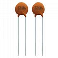 Semi-conductive disc ceramic capacitors