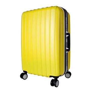 Travelers Choice Light weight Hard-Shell Spinning Rolling L   age Set 4