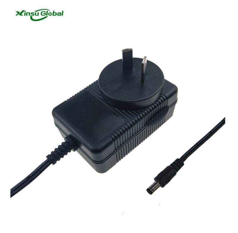 DC output type 12.6v 2a li-ion battery pack charger with UL60950 3