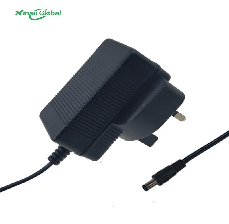 UL FCC listed 15V 1A Power Adapter with UL60950 2