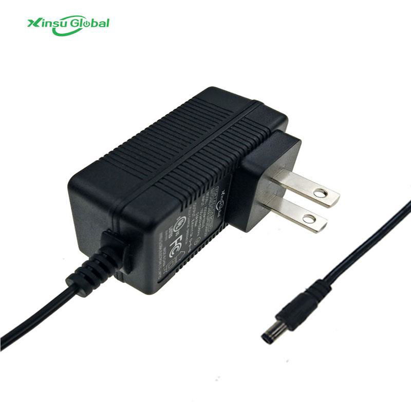 UL FCC listed 15V 1A Power Adapter with UL60950 3