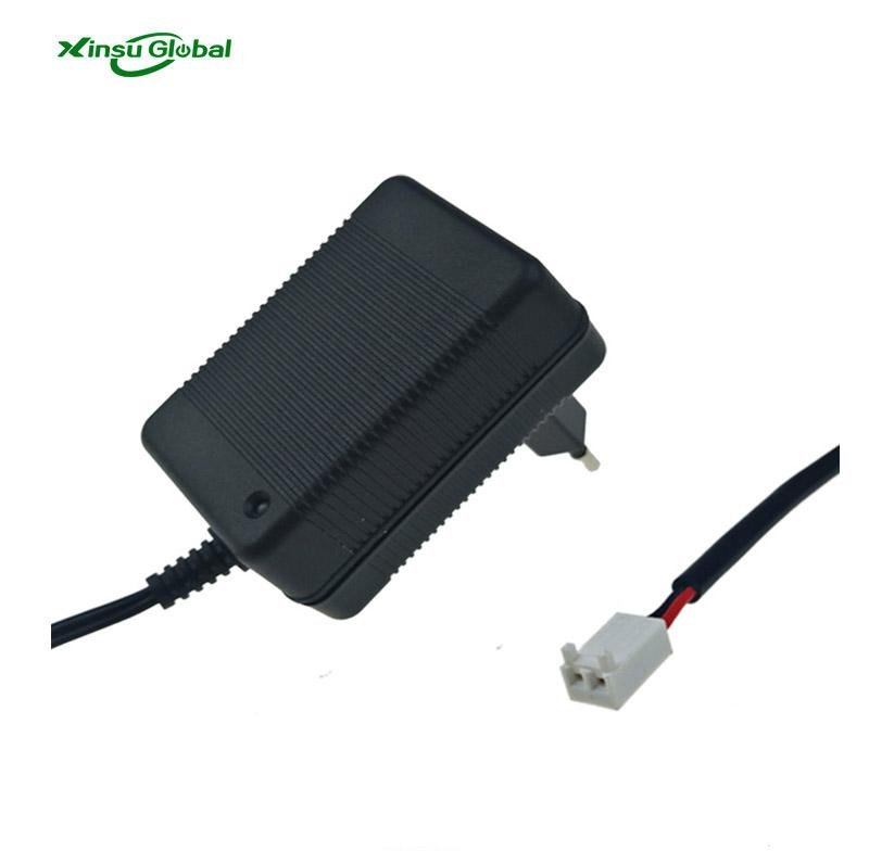 China factory direct sale 8.4v 2a lithium battery charger with EU UK AU US plugs 5