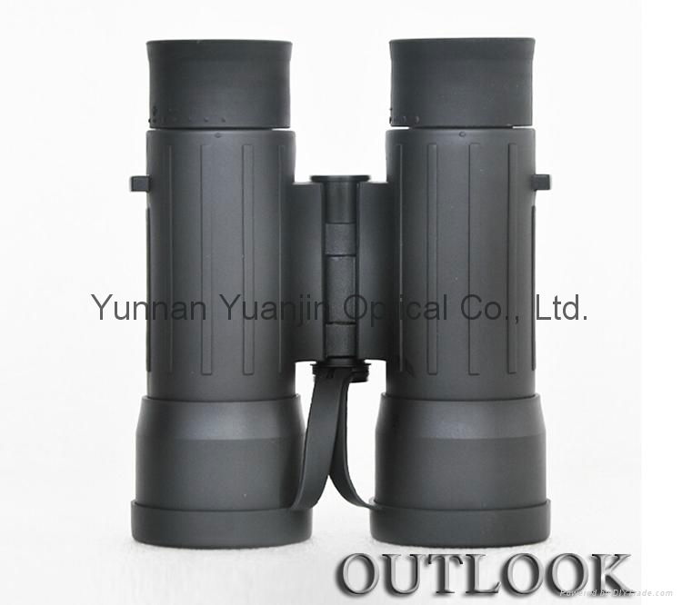 military binoculars with reticle