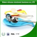 Silicone spoon holder 1