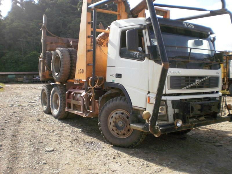 Used Volvo FM440 Logging Trucks for SALE 3