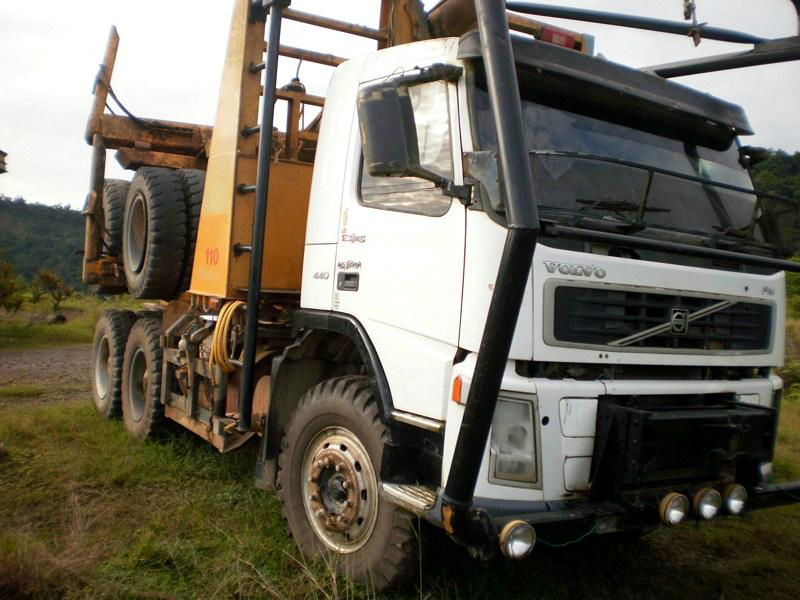 Used Volvo FM440 Logging Trucks for SALE 5