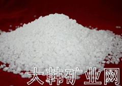 High whitness silica sand