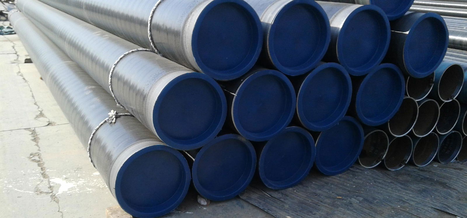 Export 3PE Interior Epoxy Coating LSAW Steel Pipe for Oil and Gas Delivery 4