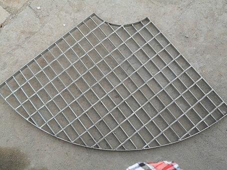 南京大型立体停车厂专用的齿形钢格板 2