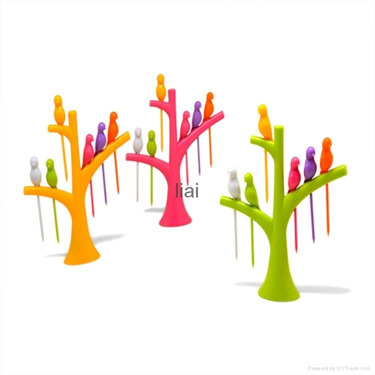 Tableware Dinnerware Sets Creative Tree+Birds Design Plastic Fruit Forks 160pcs/ 3