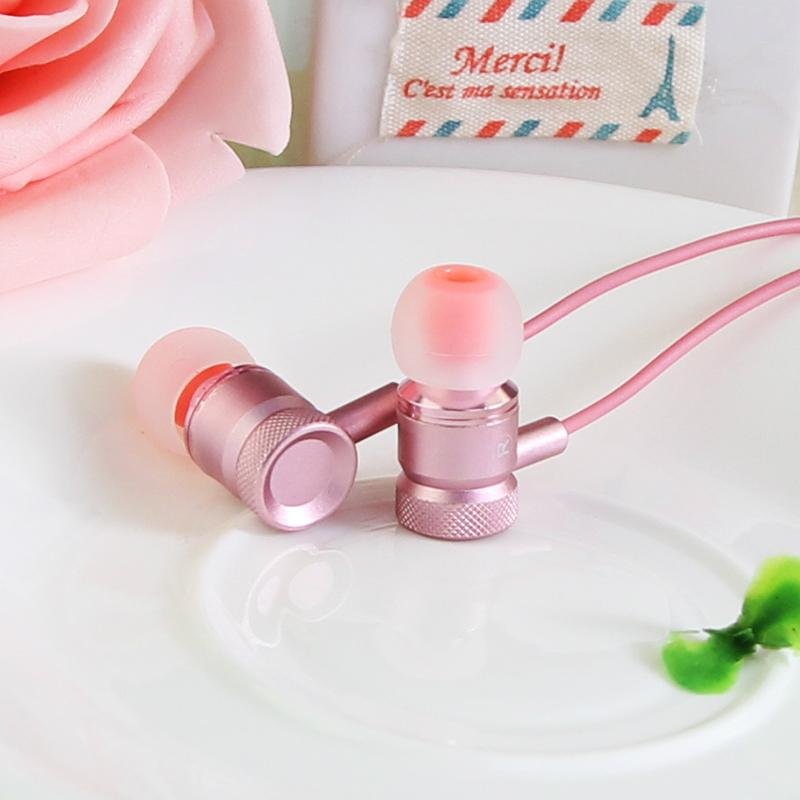 In-ear style wireless communication and Bluetooth headphone 5