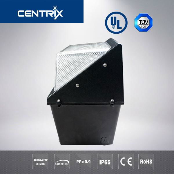  3 Years Warranty High Quality IP54 UL DLC Listed 120W LED Wall Pack Light