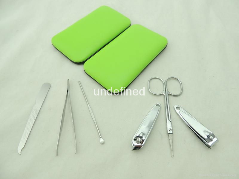 2016 Newest Handy Multi-function Manicure Set Low Price Nail Kits 2