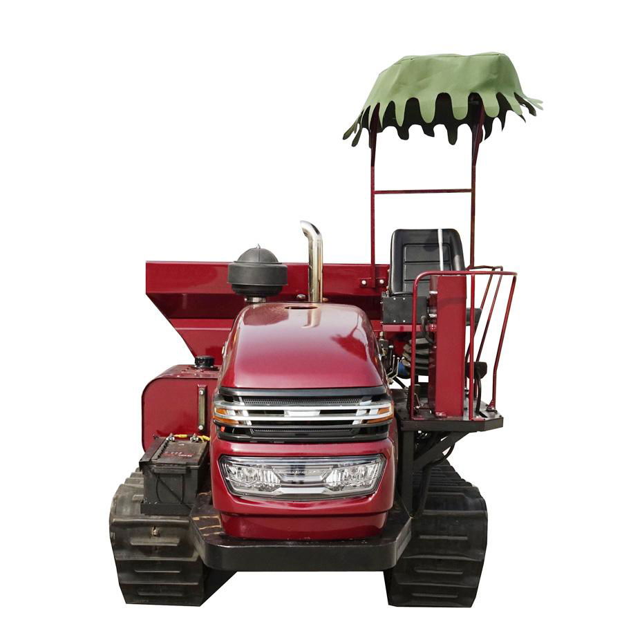 crawler type Muck spreader for spreading solid manure and fertilizer 4