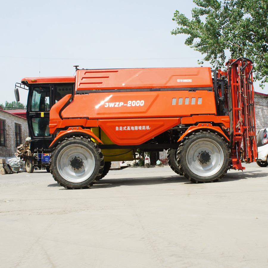 High clearance self propelled type boom sprayer 3